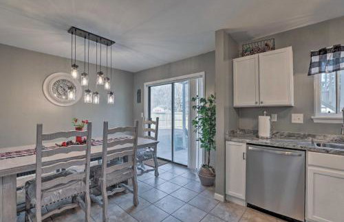 Hot Tub! Family Getaway 17 Mi to Dtwn Charleston - Foto 10