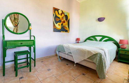 Gîte Vert d'olive au milieu des vignes - Château Les Apiès - Foto 11