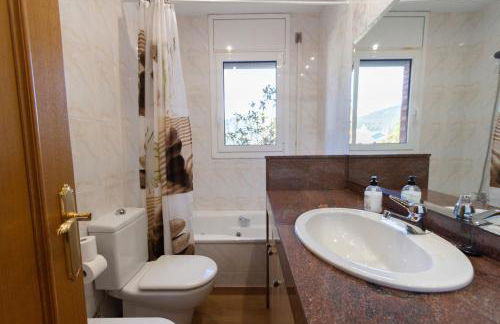 Catalunya Casas Stunning Villa with private pool 33 km to Barcelona - Foto 24