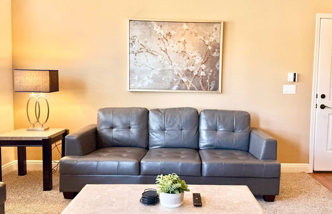 New Elegant 1BR Retreat Heated Pool Gym Sauna - Foto 10