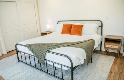 Newly Remodeled Family Friendly Home - Foto 34