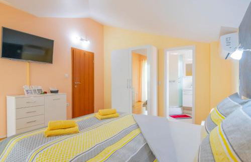 Holiday Home Villa Mile mit beheiztem Pool- Grill und Terrasse by Interhome - Foto 36