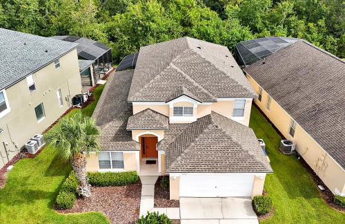 Walkin' on Sunshine - 5 bed pool home in Terra Verde Resort near Disney - Foto 80
