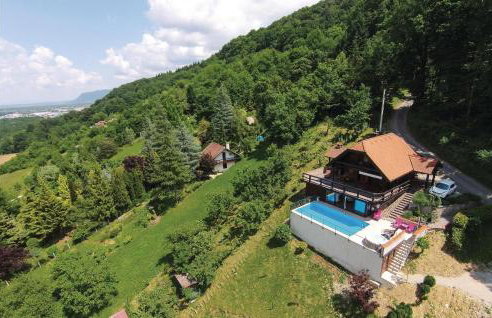 Beautiful Home In Samobor With Kitchen - Photo 16