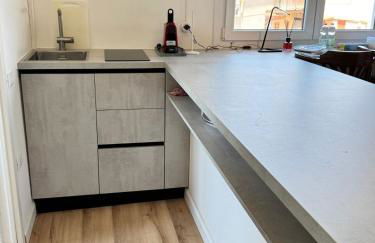 Bulldog Venice Apartment - Photo 9