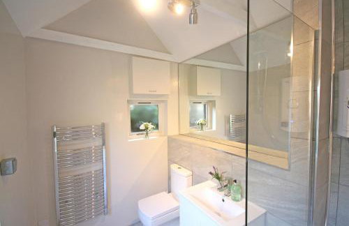 Yealm Cabin Self Catering Log Cabin in Devon with Hot Tub - Foto 4