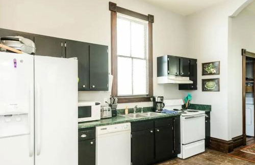 Big Blue House - Both Units - Near Forsyth Park - Foto 32