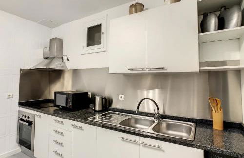 Casa Safira by LovelyStay - Photo 9