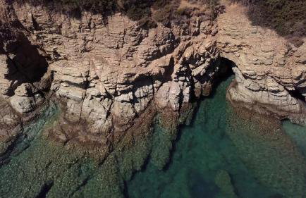 Family seaside Kladissos Villa with private heated pool! - Photo 62