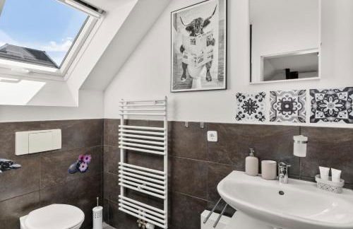 MOLA Apartments-Moderne Ferienwohnung im Herdecker Zentrum für 3 Personen-mit Balkon-Grill-Gratis Parkplatz-WLAN - Foto 20