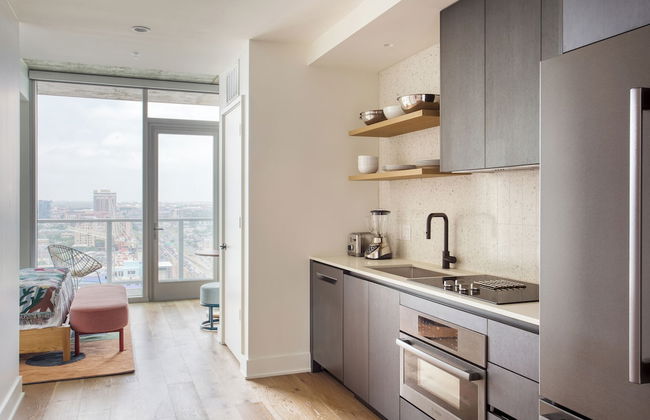 The Natiivo by AvantStay – Modern High-Rise with Rooftop Pool & Skyline Views - Foto 6