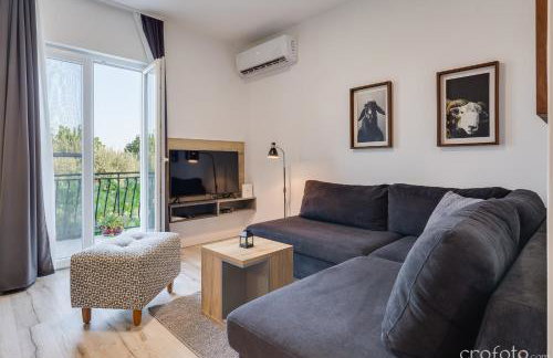 Grandfather's House - Photo 11