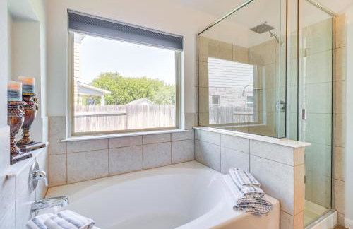 Pool Access and Private Yard Family Home in Kyle! - Foto 19