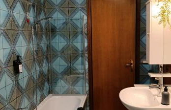 AlipierHome Bernina Gateway Dormi sul Percorso del Trenino - Foto 21