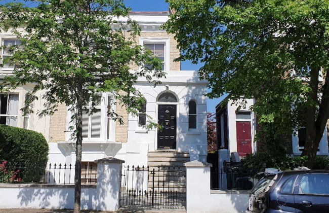 Garden Flat of a Charming Victorian Property in Central London With Aircon and Family-friendly - Foto 1