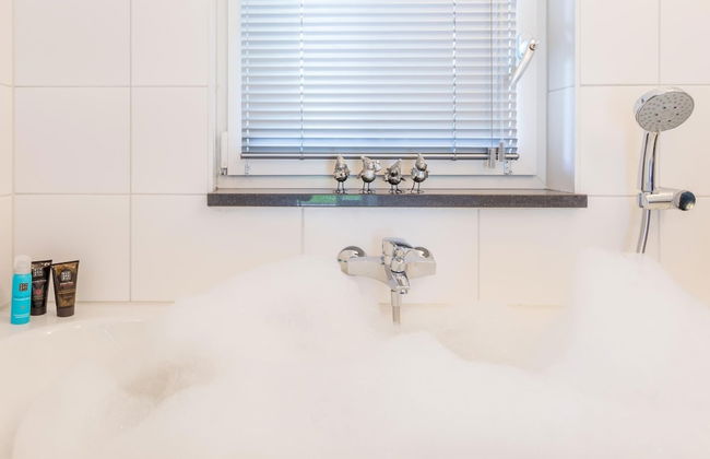 Family Villa + Sauna & Sunroom - Foto 14