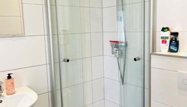 Bungalow-Wohnung nahe Flughafen Hamburg - Foto 5, Shower