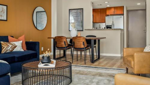 Urban Gallery Loft - King Bed - Larimer Square - Foto 4