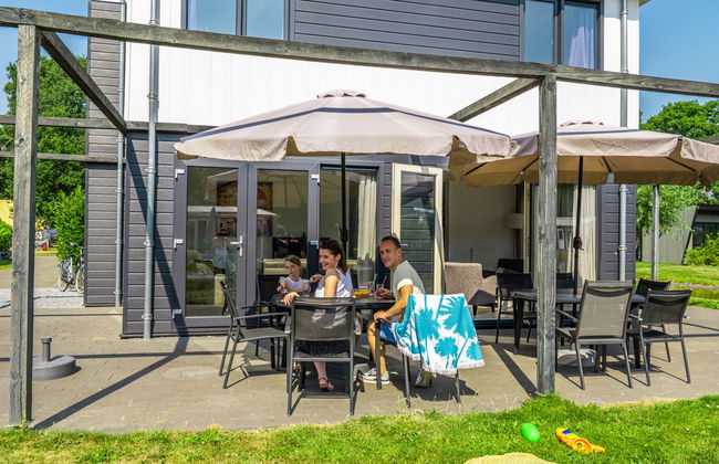 2 bedroom House in IJhorst with swimming pool and terrace - Photo 14