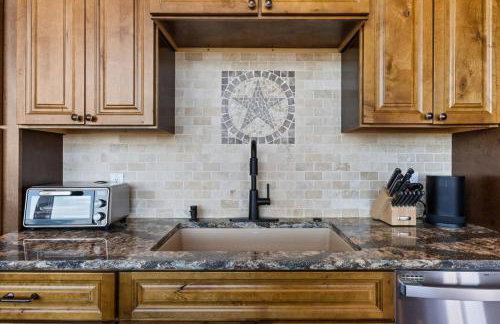 Lakefront Mansion!Close to SAC&Mahoney State Park! - Foto 45