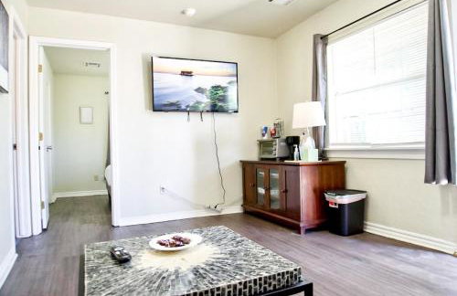 1BR Apt 5 min to OKC Zoo Monthly 15 Off #TB - Foto 2