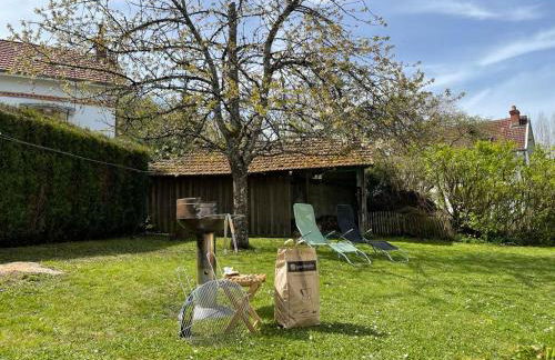 Charmante maison bourguignonne avec grand jardin et parking - Foto 25