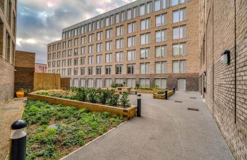 2-BR Near Salford Royal - City & Town Centre View - 1 Minute to Train & Tram Station - Sleeps 6 - Foto 61