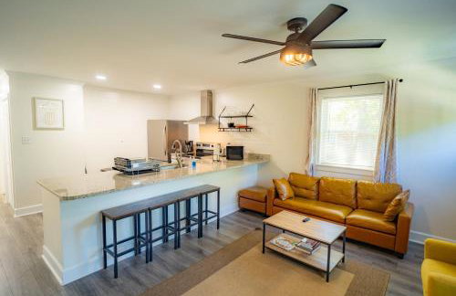 Renovated 2 Bed Walltown Home Walk to Duke! B - Foto 23