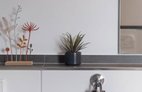 fuldaliebe - Helle Ferienwohnung mit Küche, Parkplatz, WLAN, Self Check-in - Foto 46