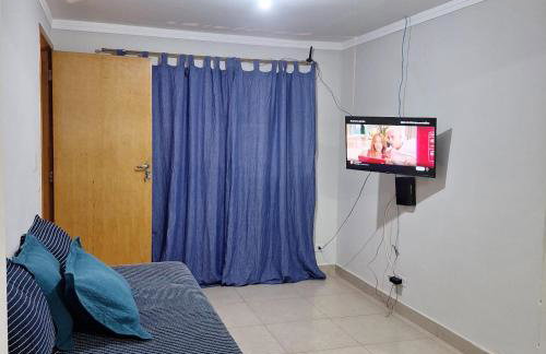 CASA - 2 minutos do aeroporto - 3 qtos com ar - Foto 34