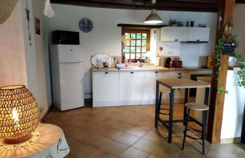 Gîte au calme avec verger, à proximité de randonnées et sites culturels - FR-1-586-9 - Foto 12