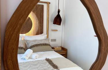 L A Boutique Suites with Private Hot Tub - Photo 71