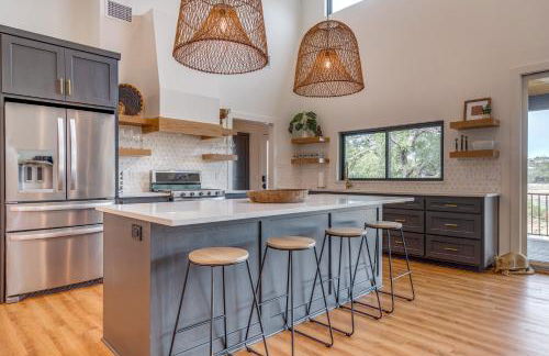 Chic Burnet Home on Lake Buchanan with 2 Fireplaces! - Foto 15