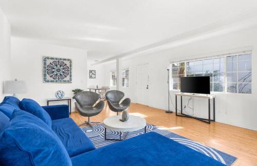 Modern Furnished 2 Bedroom in West LA - Foto 8