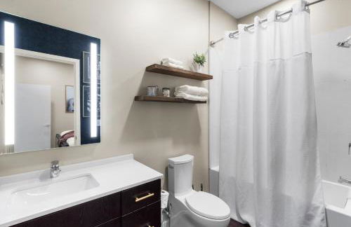 King Bed,Pet Friendly,Steps To Broadway,Park Free - Foto 7