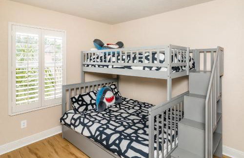 Rendezvous at Regal Palms - Nearby Theme Parks - Foto 15