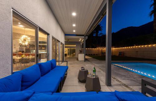 Far Far Away in Vista Las Palmas by ACME House Company - Foto 9