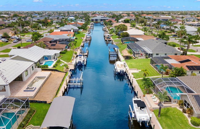 Sunshine Escape by Distinctive Beach Rentals - Photo 24