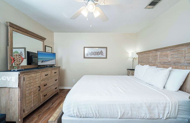 Beachfront Joy at Sandpiper Cove - Photo 8