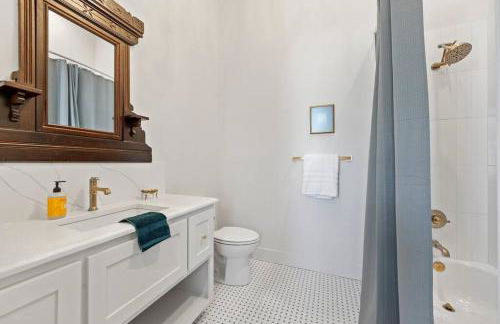 Gloria Estate- 2 blocks to Silos - Foto 11