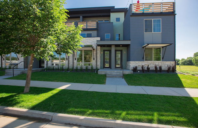 Swanky Townhome Near Old Town, Breweries and River - Foto 44