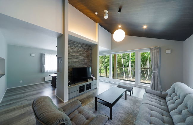 LYS GRACIEUX【Ezo Fuji hoothills】 - Photo 25