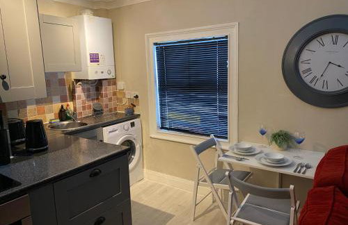 Bedford Contractor Base Sleeps 3 Secure Van Parking Fast WiFi - Foto 35