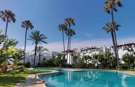 Guadalvillas - Guadalmina Townhouse - Photo 1