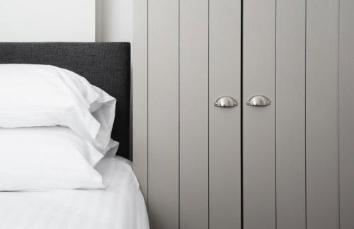 Superb location, character filled apartments by MyCityHaven - Foto 35