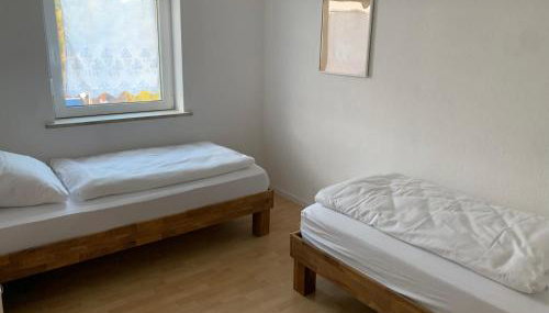 Monteur- und Ferienwohnung 2 - Haus Weitblick Schonungen - Foto 2