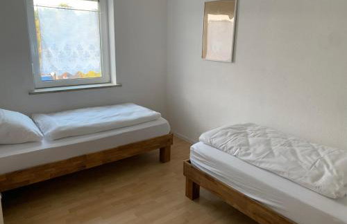 Monteur- und Ferienwohnung 2 - Haus Weitblick Schonungen - Foto 2