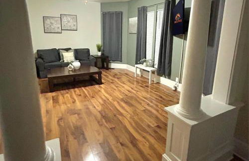 Downtown 1BR Stay Walk to Cafes & Parks - Foto 24