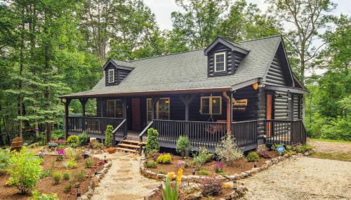Pet-Friendly Lake Lure Cabin with Outdoor Oasis! - Foto 3