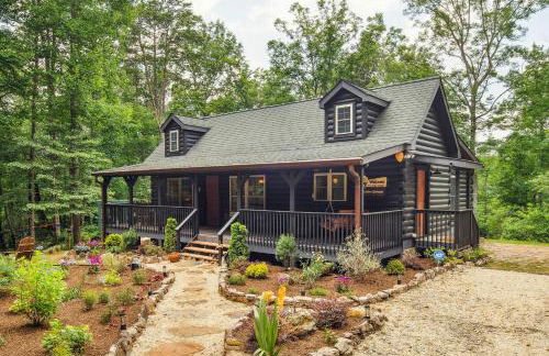 Pet-Friendly Lake Lure Cabin with Outdoor Oasis! - Foto 3